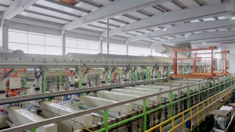 Zincagem em Suspensão para peças de ferro, aço e zamak